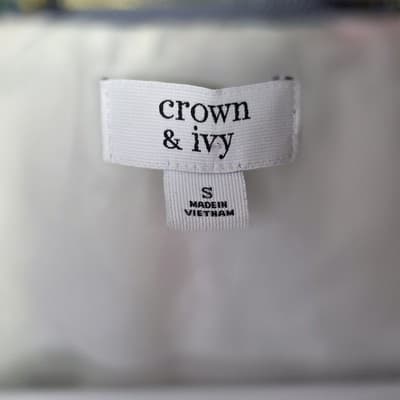 Crown & Ivy Women’s Small Ivory/ Red/ Green Full Zip Puffer Vest - Thumbnail 4