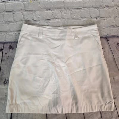 Nike Golf Dry Fit Size 10 Ivory/Off White Shorts