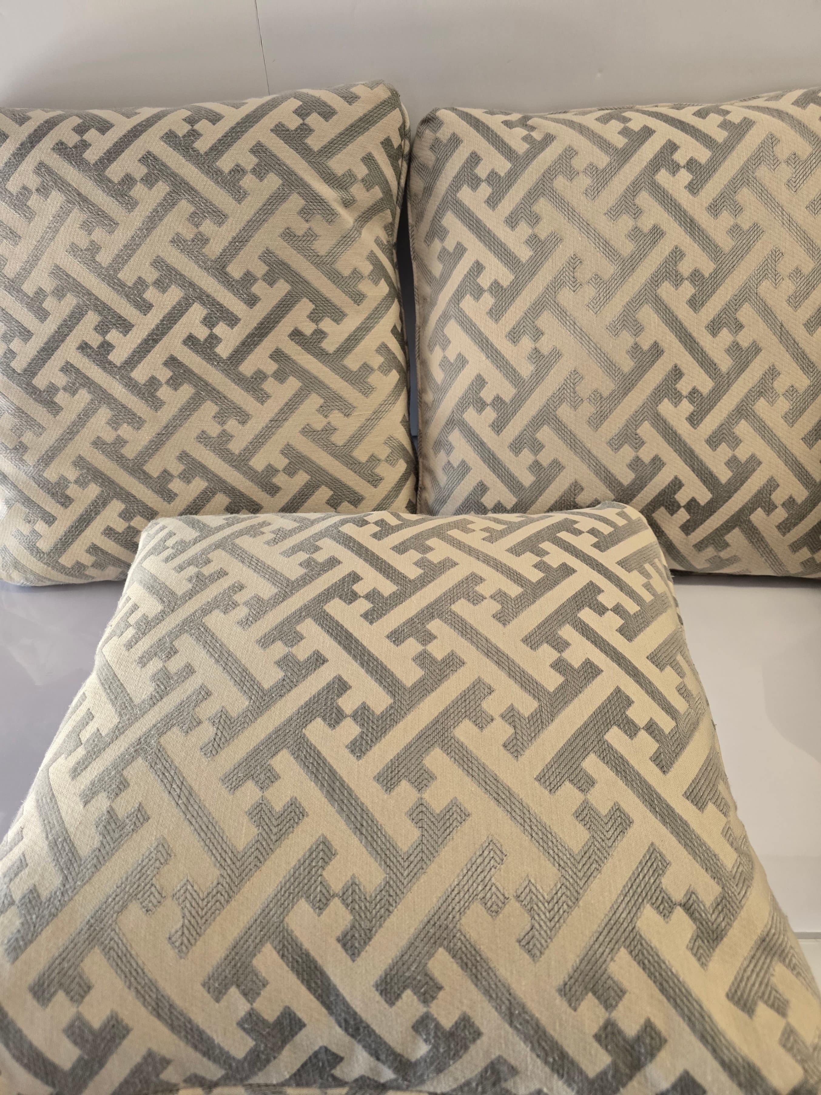 Lot of 3 Geometric Pattern Decorative Pillow Cover 18 X 18 - Thumbnail 5