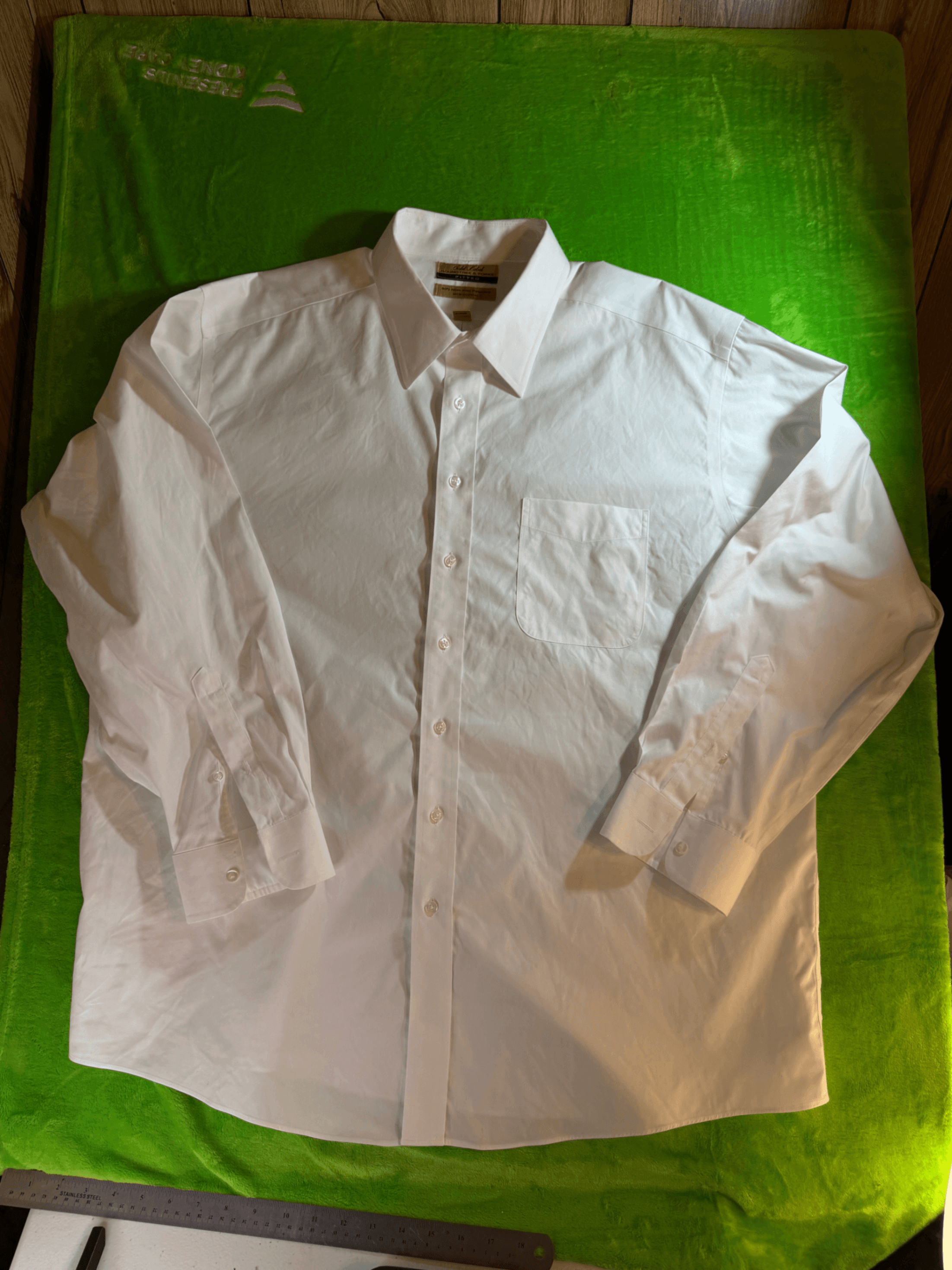 Roundtree Yorke Gold Label Mens 18.5 35 White Non-Iron Pinpoint Dress Shirt - Image 1