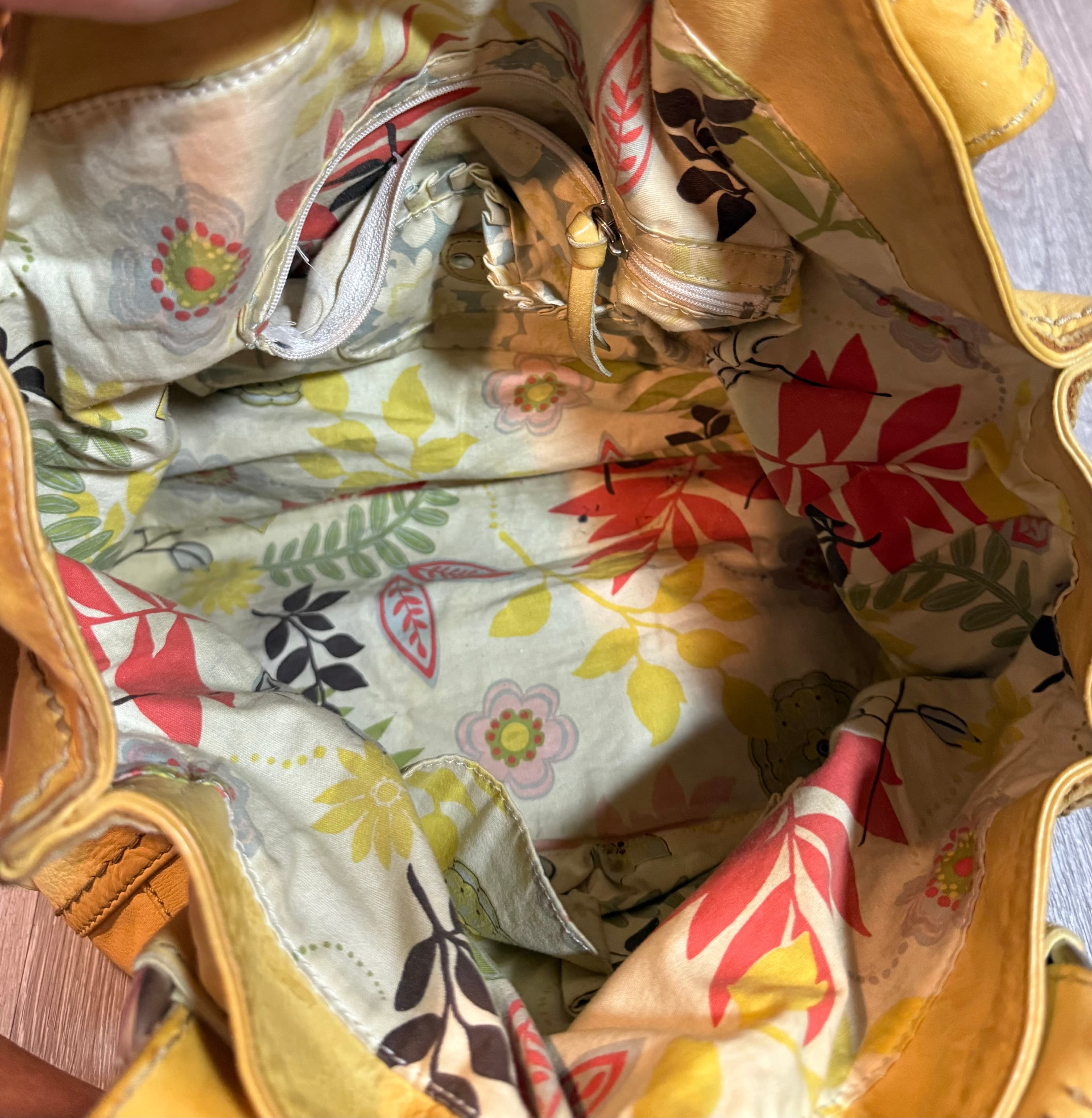 Fossil  Yellow Leather Shoulder Bag with Braided Handles - Thumbnail 4