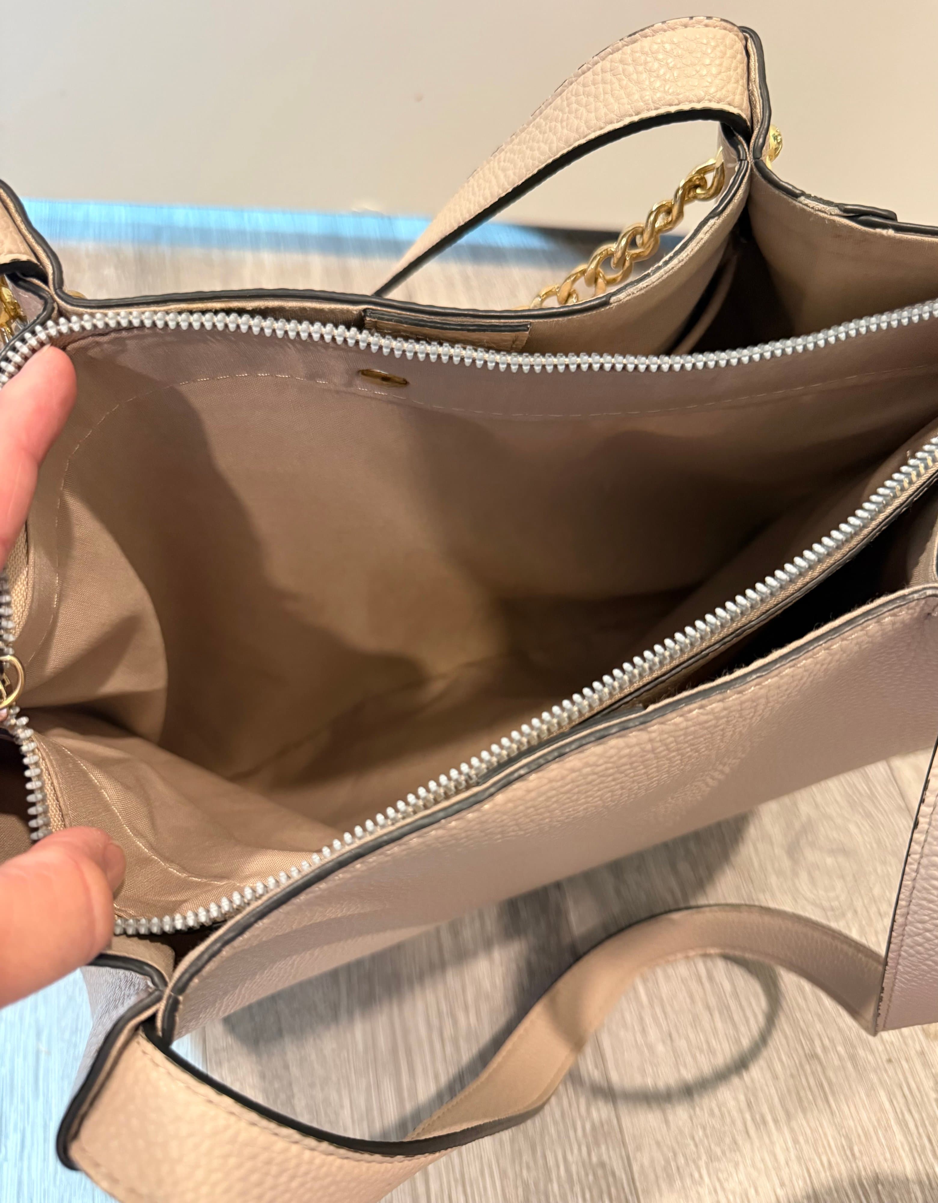 Beige Leather Tote Bag with Gold Chain Detail - Thumbnail 6