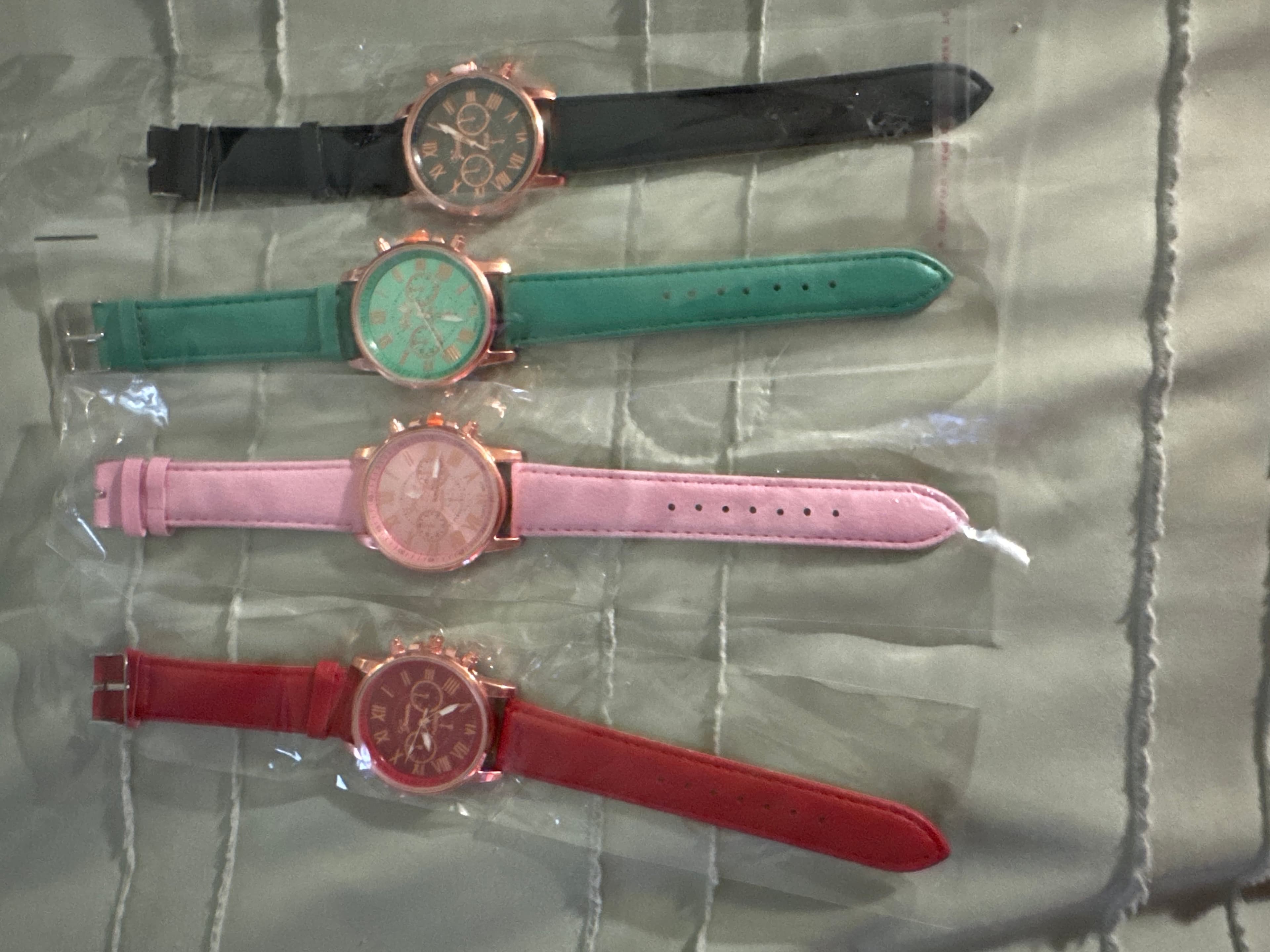 Women’s watches - Image 1