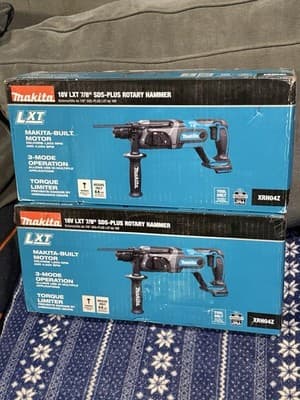 Makita XRH04Z 18V LXT Lithium-Ion Cordless 7/8" Rotary Hammer (Tool Only) - Thumbnail 2