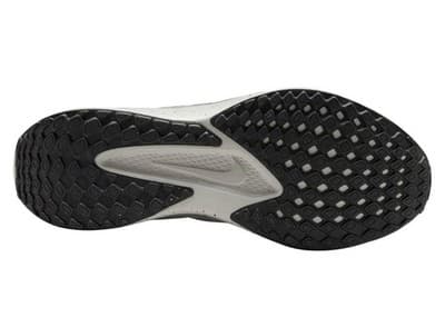 Man's Athleisure Nike Quest 6 Running Shoe Men’s Size 11.5 US 🔥🔥🔥🔥🔥 - Thumbnail 5