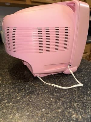 Hello Kitty Pink 13" Vintage CRT Retro Game TV HK TV13 With Remote - WORKING - Thumbnail 13