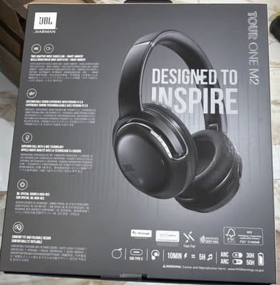 JBL Tour One M2 Wireless Over-Ear Noise Cancelling Headphones (Black) (NEW) 🔥🔥 - Thumbnail 4