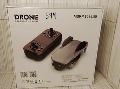 YOMI Brushless Drone With 4K Camera Silver NIB MSRP $599 New In Box Sealed - Thumbnail 2
