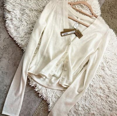 Skims Featherweight Cashmere Lightweight Knit Button Cardigan Egret S V-Neck NWT - Image 1