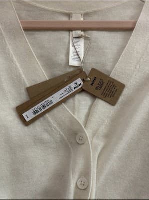 Skims Featherweight Cashmere Lightweight Knit Button Cardigan Egret S V-Neck NWT - Thumbnail 2