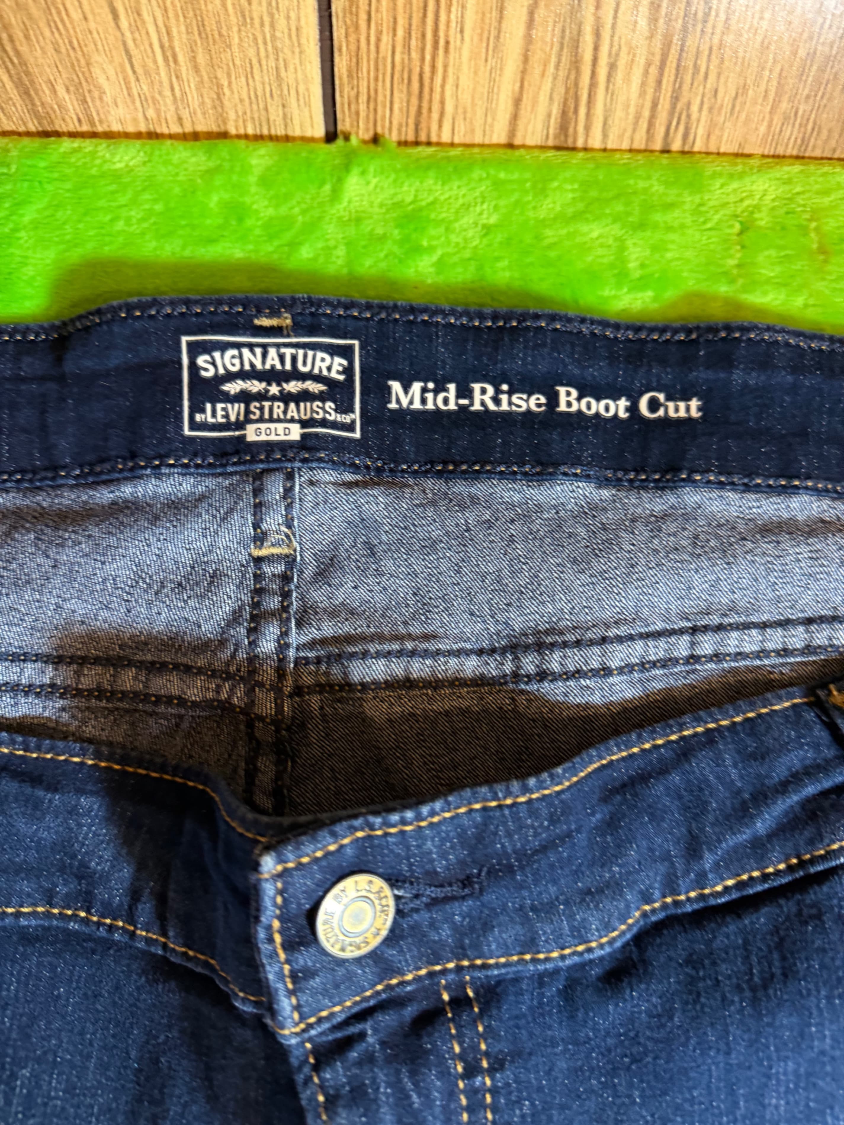 Signature Levi Strauss Gold Womens Plus 26S W38 L30 Mid Rise Boot Cut Jeans Dark - Thumbnail 3