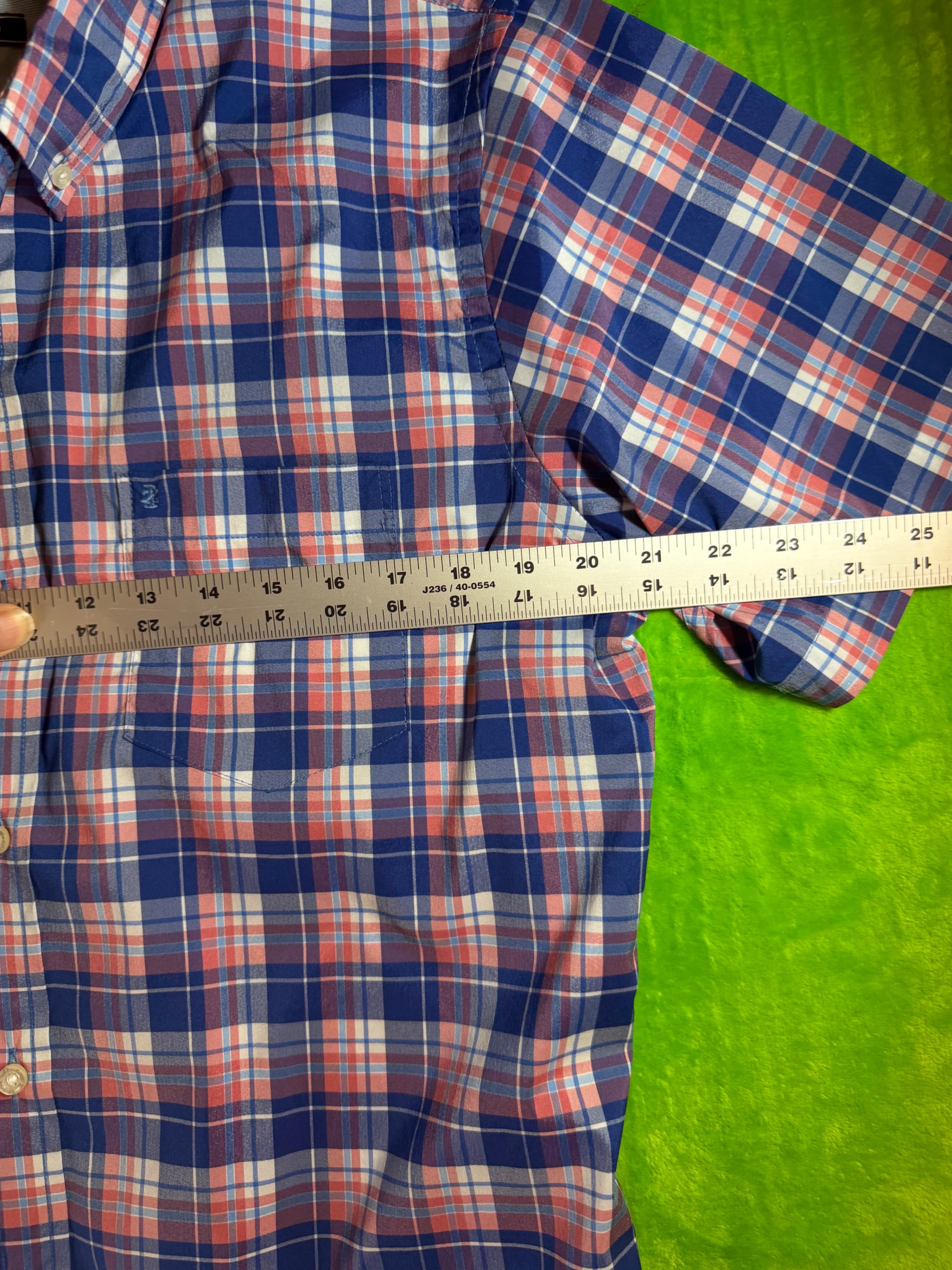Izod Plaid Short Sleeve Button-Up Shirt Size M - Thumbnail 6