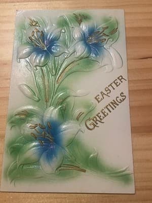 Vintage Embossed Easter Postcard Lilies Easter Greetings One Cent US Stamp - Image 1