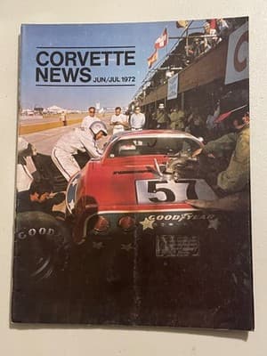 Corvette News Magazine Jun Jul 1972 Vintage Chevrolet Racing Pit Crew Cover - Image 1