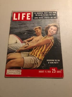 LIFE Magazine Aug 11 1958 Vintage Lucky Strike Back Ad 25 Cents Collectible - Image 1