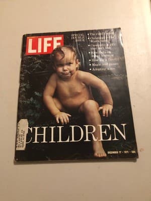 LIFE Magazine Dec 17 1971 CHILDREN Special Double Issue Vintage Collectible - Image 1