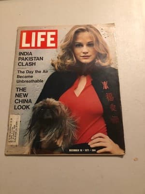 LIFE Magazine Dec 10 1971 India Pakistan Clash The New China Look Vintage Issue - Image 1