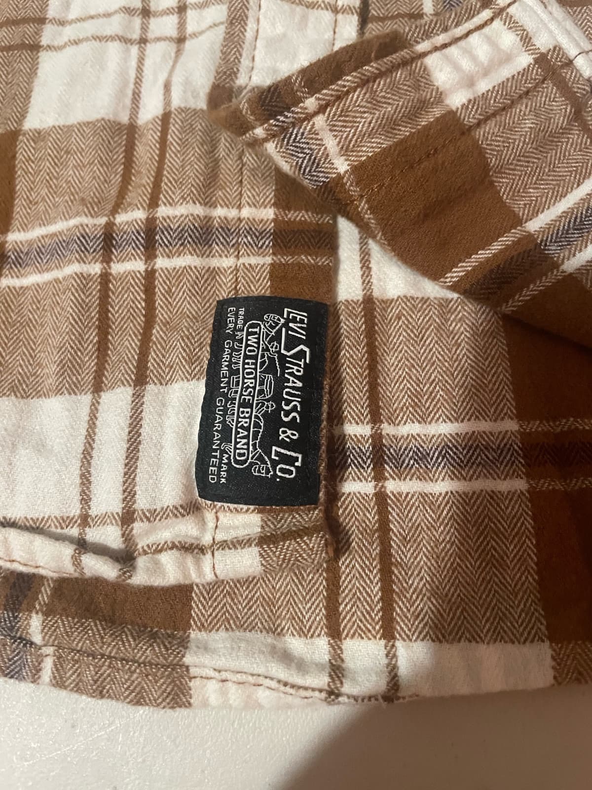 Levi's Brown Plaid Long Sleeve Youth Large Shirt Size 12-13 Yrs Made in Kenya - Thumbnail 3