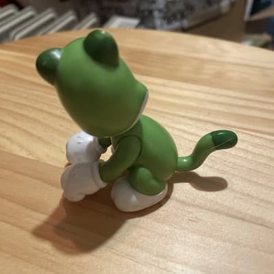 CAT LUIGI World of Nintendo 2.5" Figure - Super Mario Bros - JAKKS Pacific - Thumbnail 4