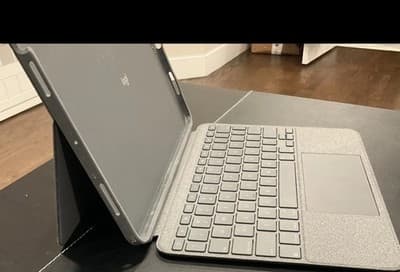 Logitech Combo Touch Keyboard Case for Apple iPad Air 4th & 5th Gen - Thumbnail 7