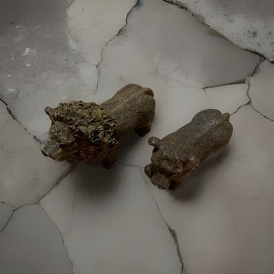 Lion & Bear Resin Figures - Thumbnail 5