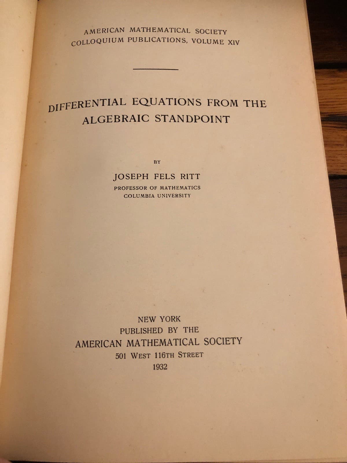 American Mathematical Society Colloquium Publications Volume XIV: DIFFERENTIA... - Thumbnail 2