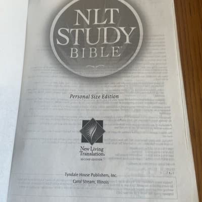 NLT Study Bible, TuTone - Imitation Leather By Tyndale - VG Condition. Unmarked - Thumbnail 5