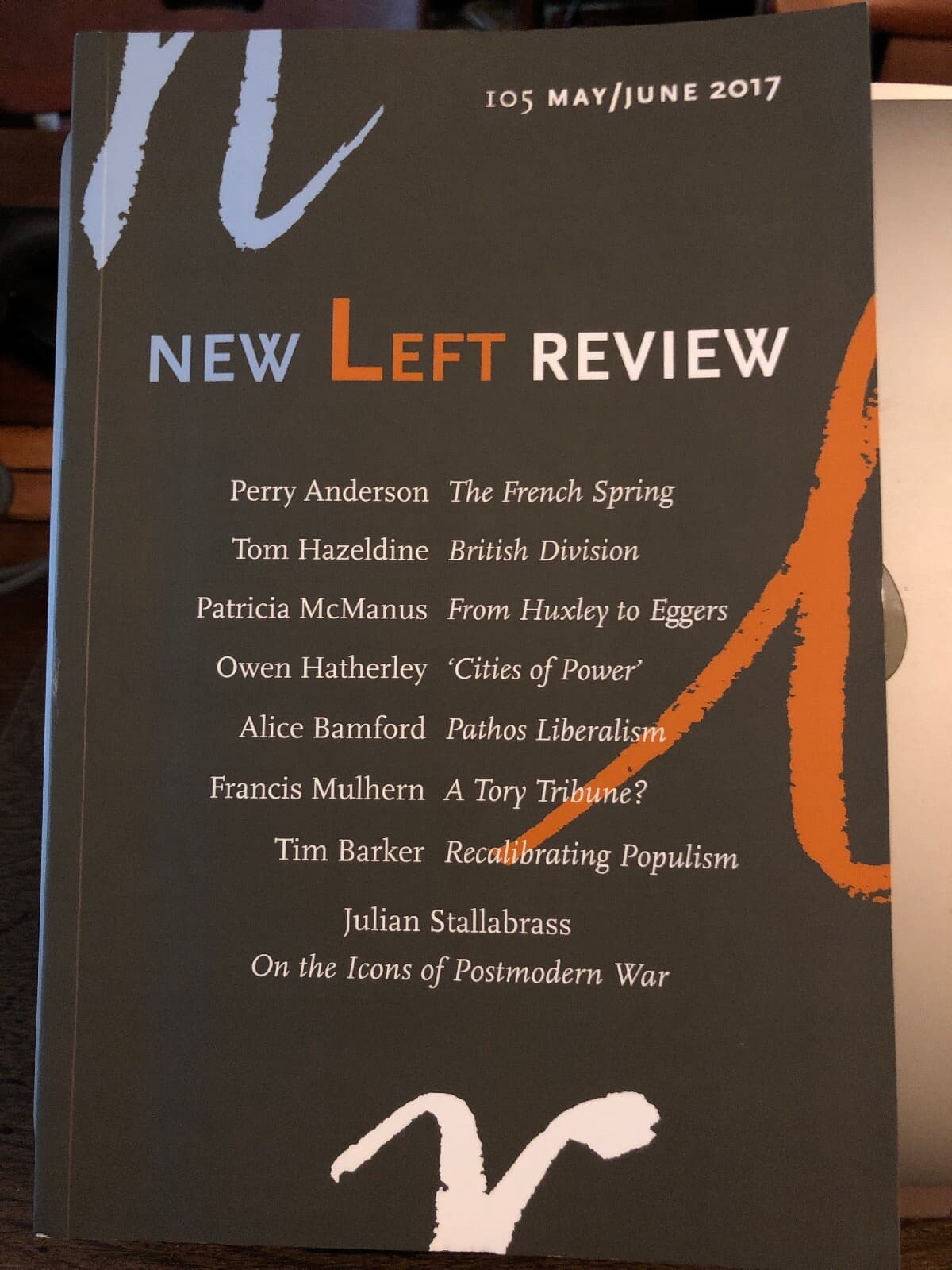 New Left Review #105 French Spring British Division May/June 2017 /k8 - Image 1