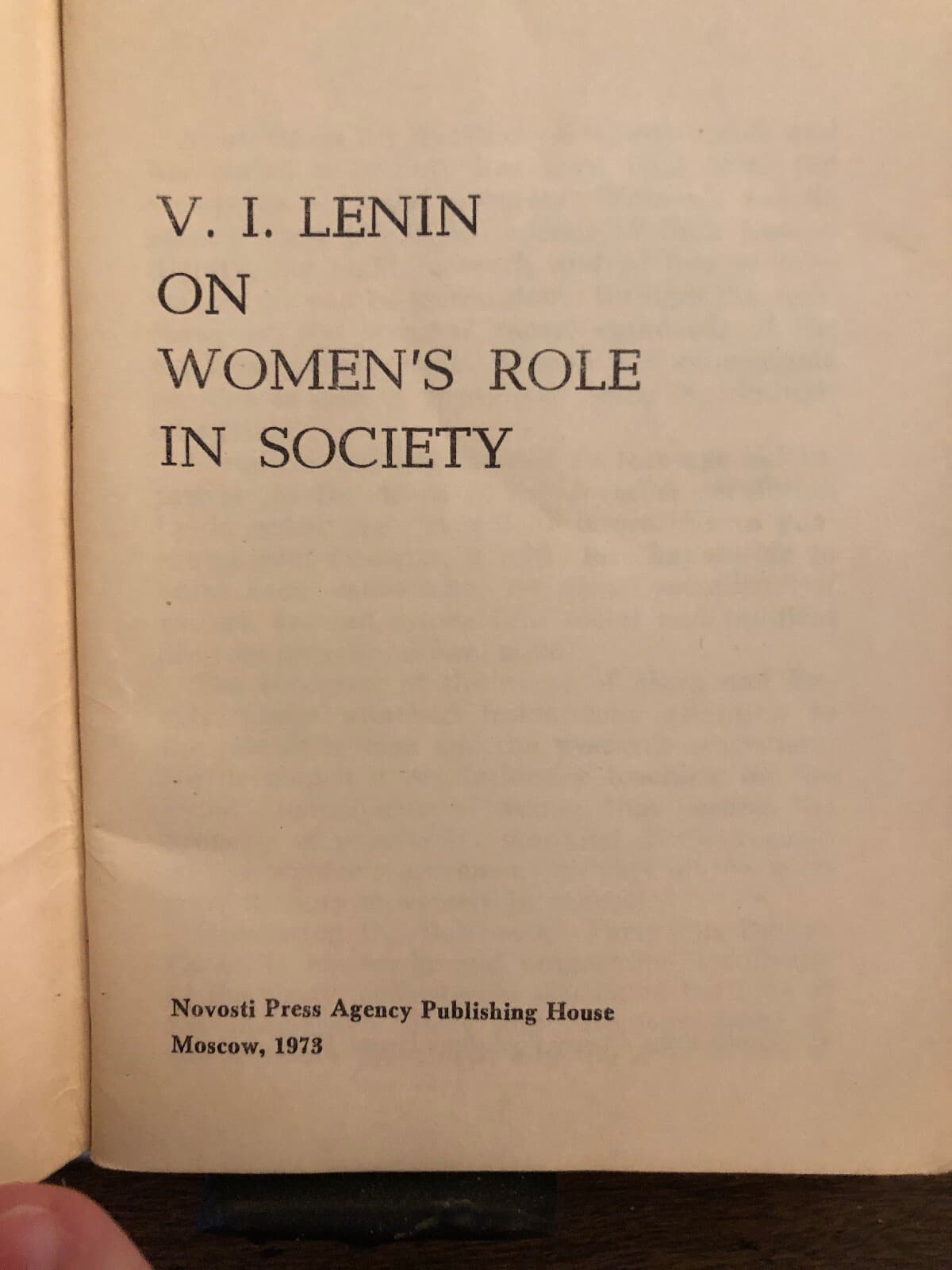 V I LENIN on women's role in society Novosti Press moscow -PB 1973 - Thumbnail 2