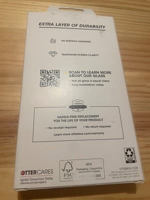 OtterBox Glass Screen Protector 2023 iPhone 6.7in Tempered Glass Drop Defense - Thumbnail 2