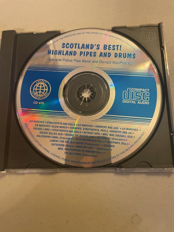 Scotland's Best! Highland Pipes and Drums CD - Thumbnail 3