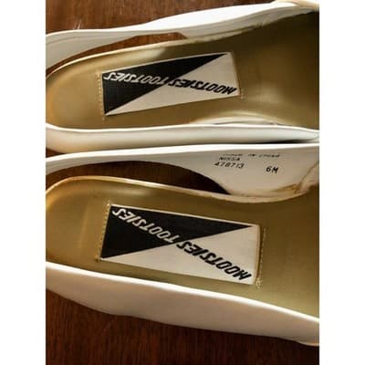 WOMENS MOOTSIE TOOTSIEs CLOSED TOE STAP BACK LOW HEEL SHOES 6M - Thumbnail 2