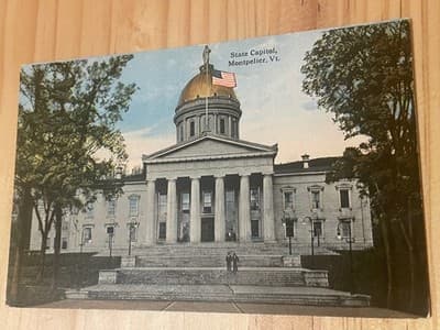 State Capitol Montpelier VT Postcard Unused Divided Back Vintage Souvenir Color - Image 1