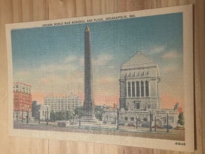DeWolf News Postcard Indiana World War Memorial And Plaza Indianapolis Linen - Image 1