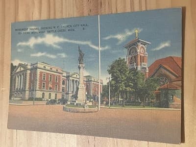 Tichnor Battle Creek MI Monument Square Postcard Unposted Soldiers Monument - Image 1