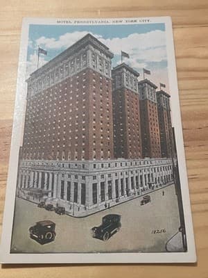 Hotel Pennsylvania New York City Colorized Postcard Vintage Linen Unposted - Image 1