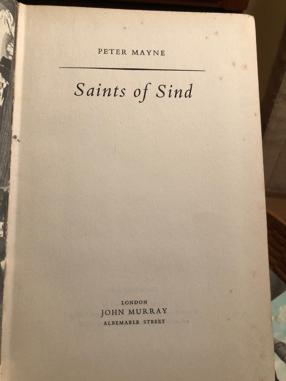 The Saints of Sind by Peter Mayne (First British edition John Murray London) - Thumbnail 4