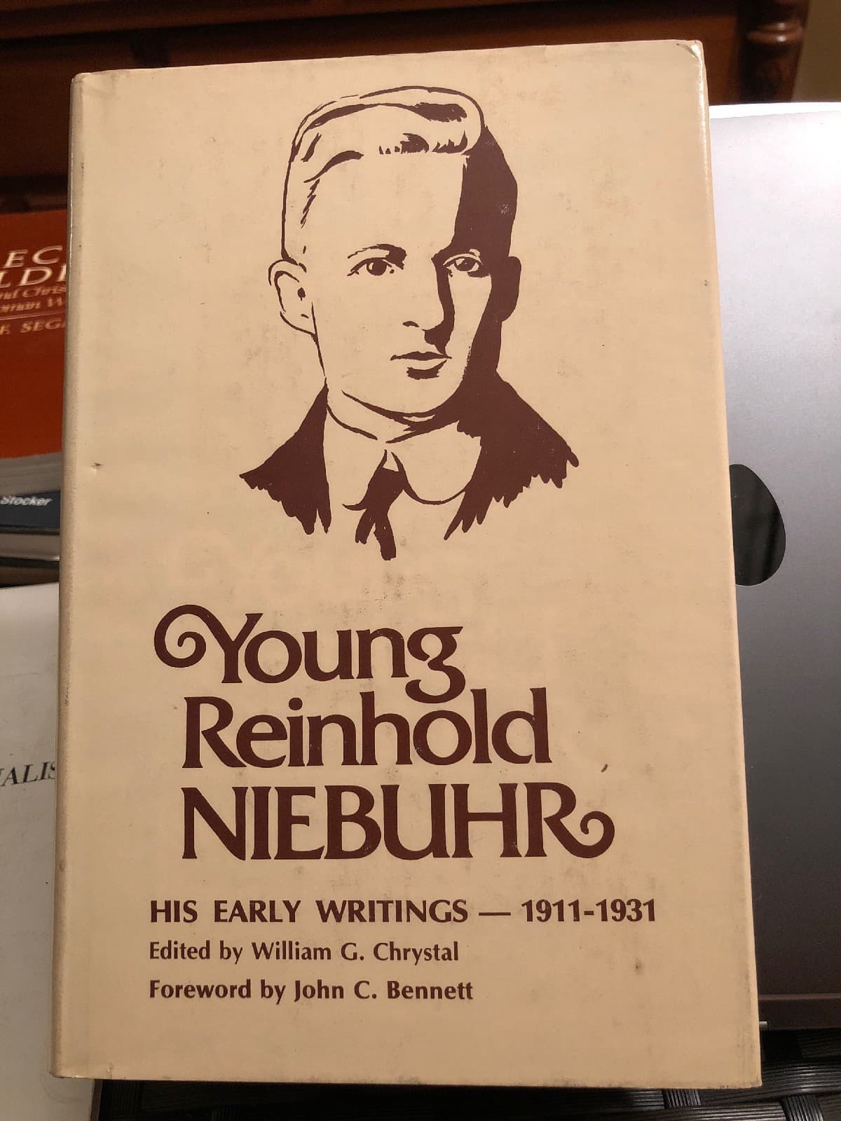 YOUNG REINHOLD NIEBUHR His Early Writings By W. G. Chrystal 1st Printing 1977 - Image 1