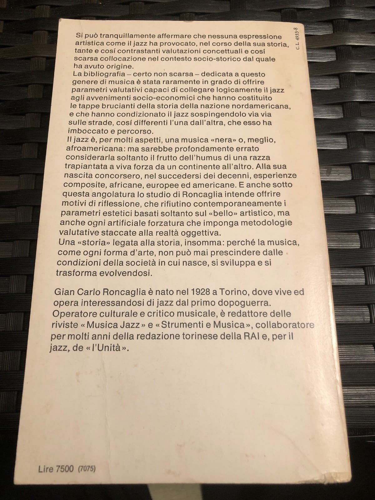 Il jazz e il suo mondo By Cain Carlo Roncaglia. Softcover Einaudi Publisher 1979 - Thumbnail 2