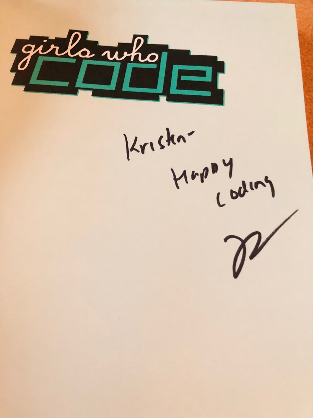 Girls Who Code: Girls Who Code : Learn to Code and Change the World SIGNED - Thumbnail 2