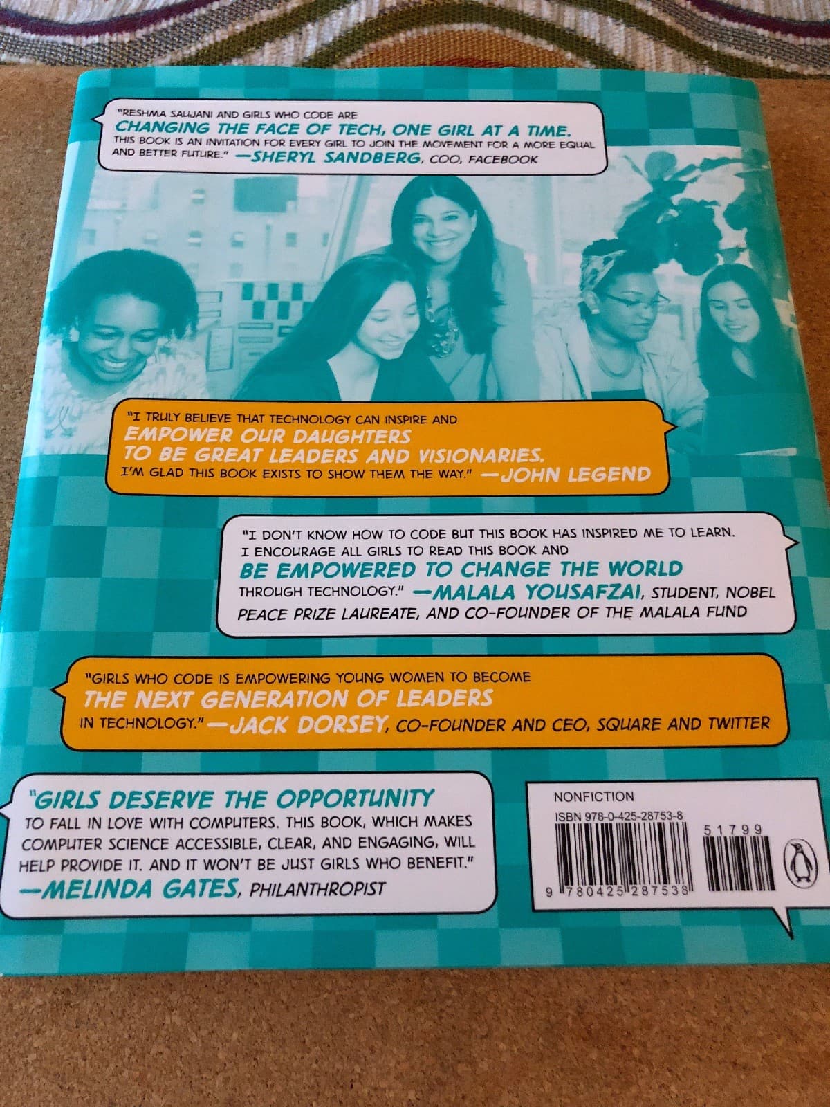 Girls Who Code: Girls Who Code : Learn to Code and Change the World SIGNED - Thumbnail 3