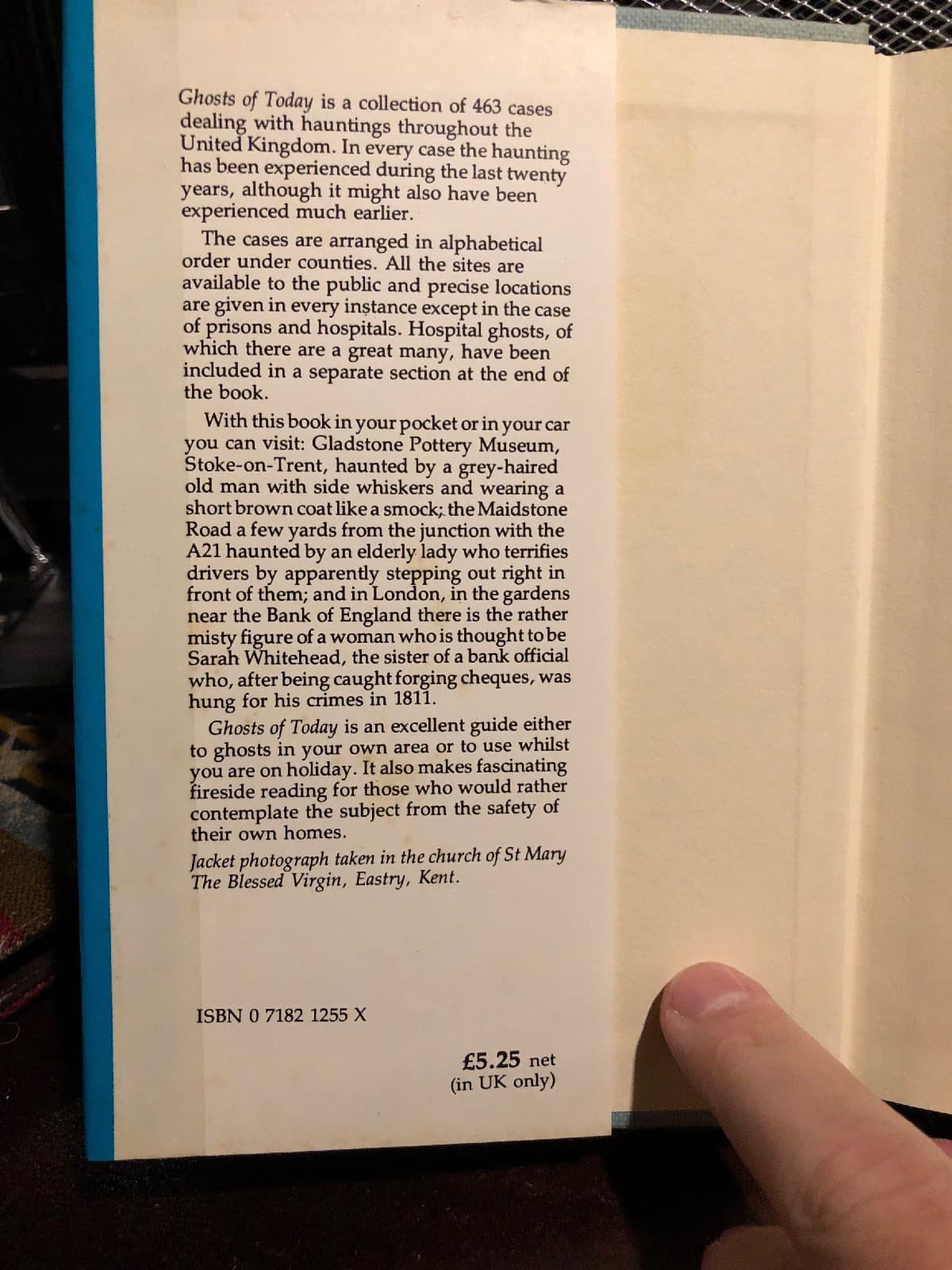 Ghosts of today 1980 hardcover 1st edition - Thumbnail 2