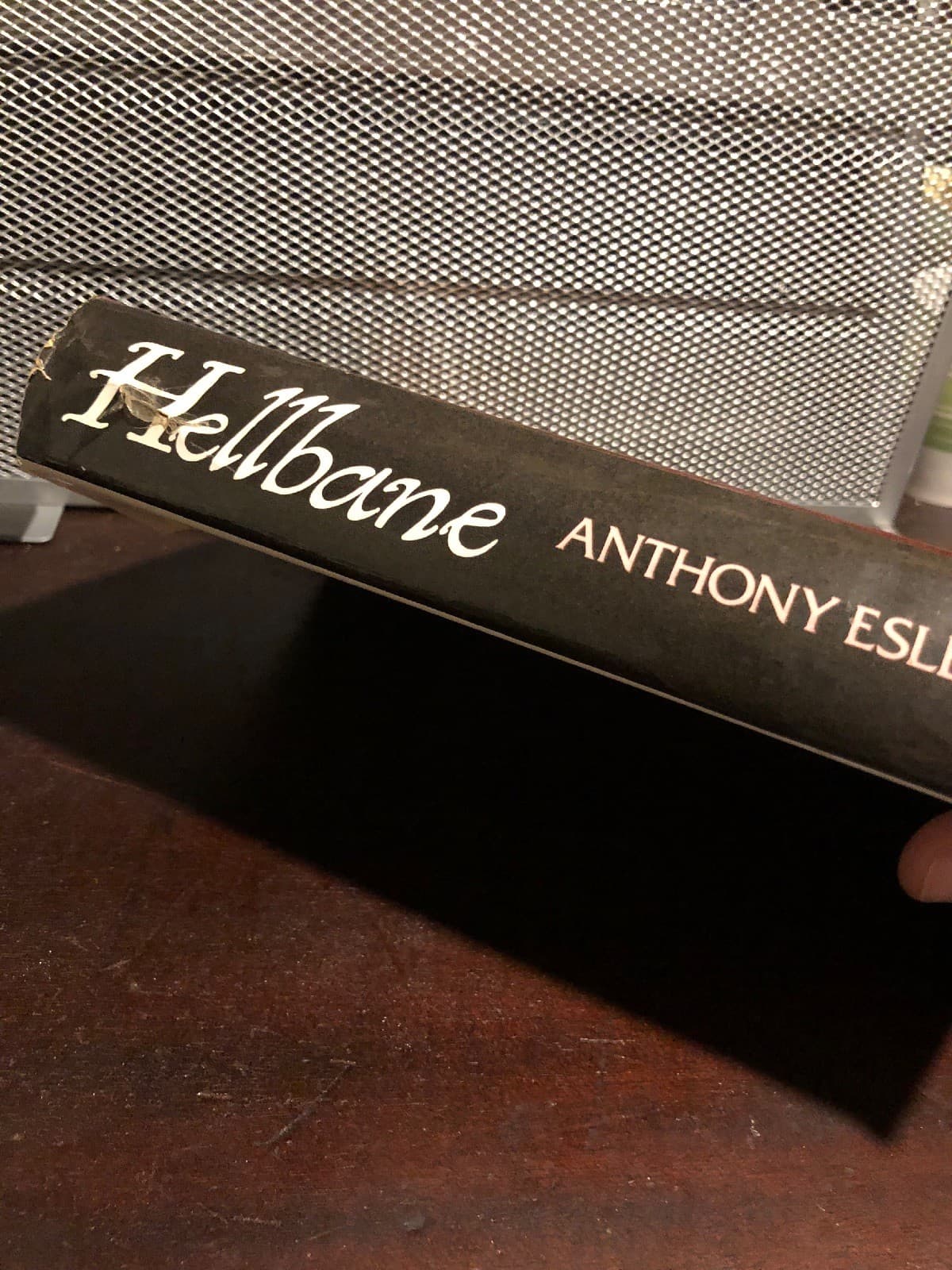 Hellbane 1st edition hardcover 1975 - Thumbnail 3