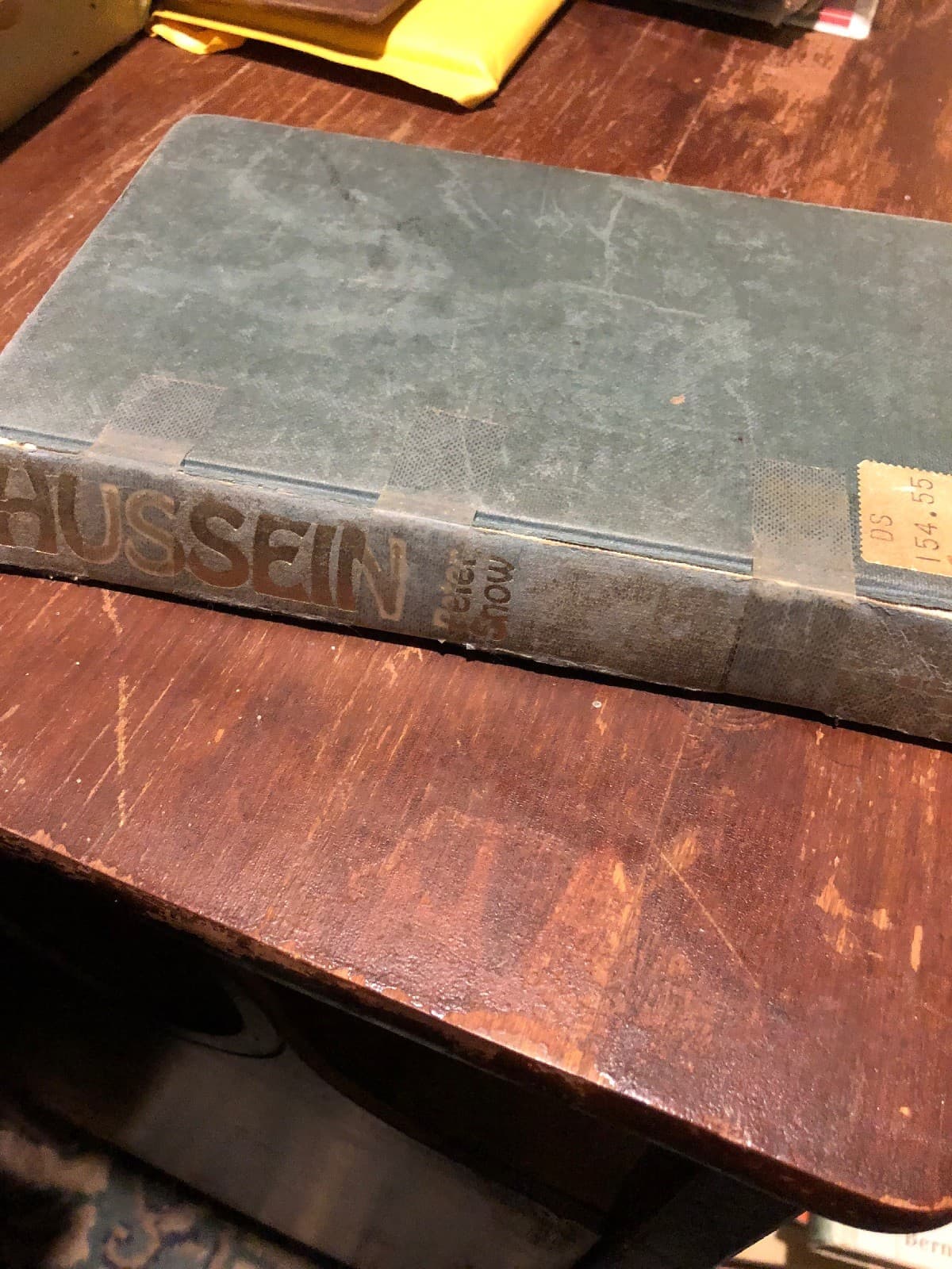 Hussein: A Biography. 1972 first edition - Thumbnail 2