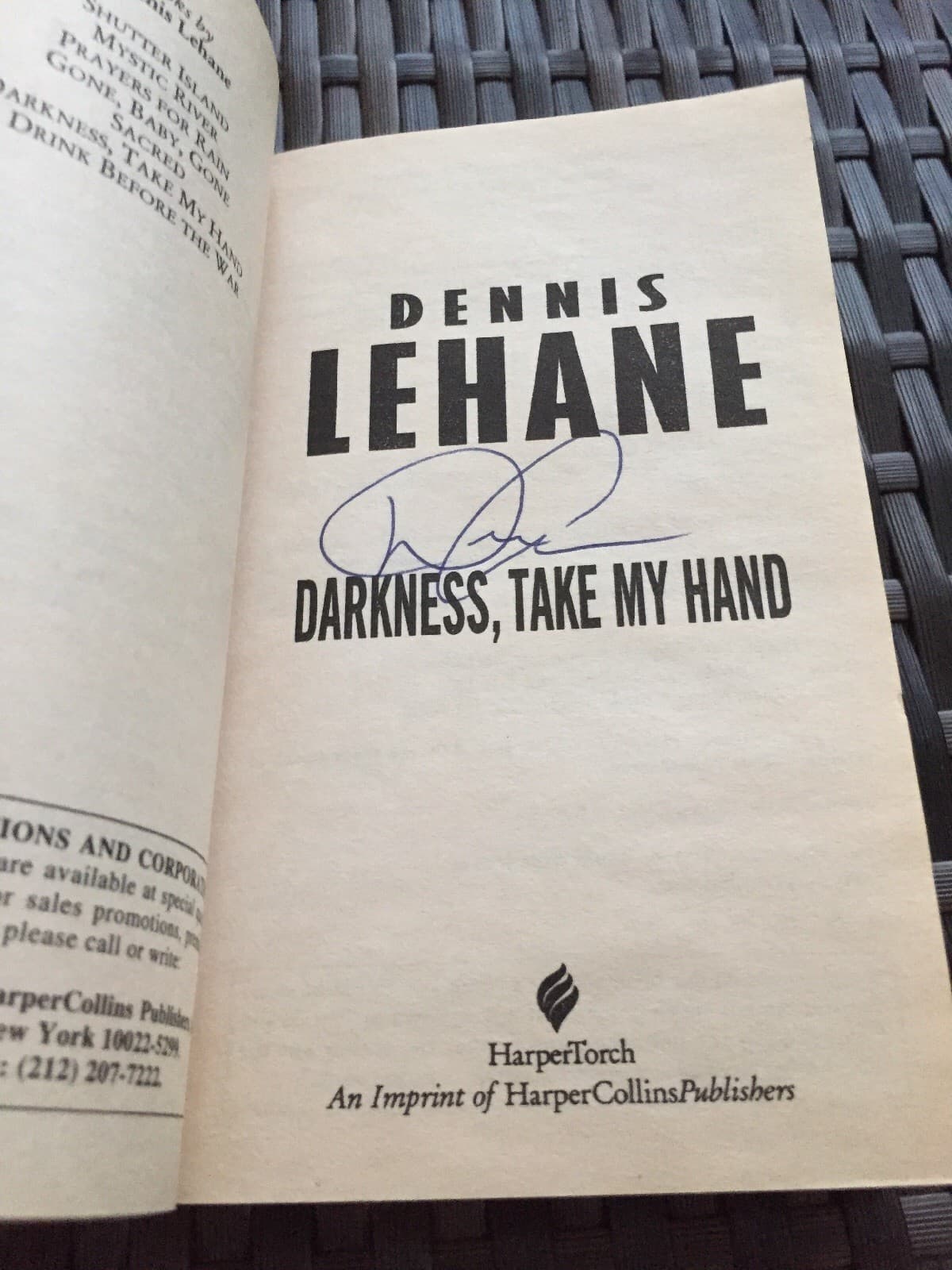 SIGNED Dennis Lehane DARKNESS, TAKE MY HAND 2001 Harper Torch PB autographed Pb1 - Thumbnail 2