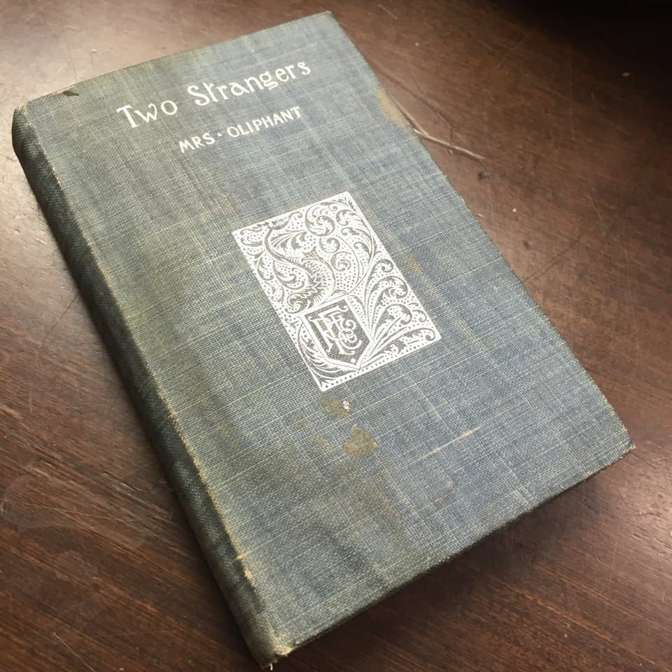 Two Strangers Oliphant published by Fenno, 1895 1st edition hardcover - Thumbnail 2