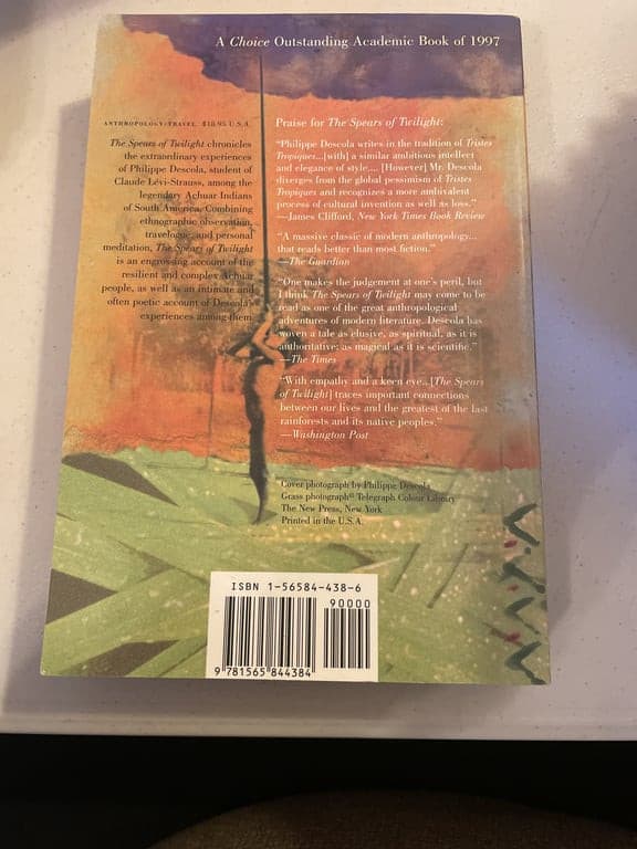 The Spears of Twilight: Life and Death in the Amazon Jungle: Descola, Philippe: - Thumbnail 2