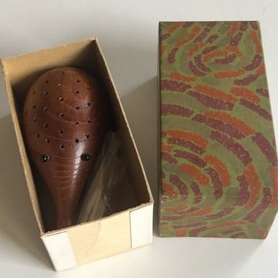 Vintage MCM Wooden Hedgehog Toothpick Holder with Original Box and Picks - Thumbnail 4