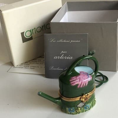 Artoria Limoges Porcelain Water Can Trinket Box Hand Paint Snail Garden Artoria - Thumbnail 4