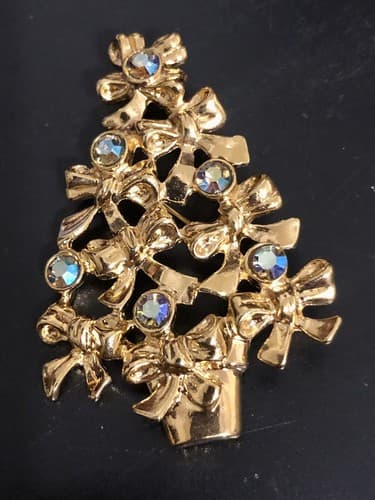 Vintage Avon Rhinestone Christmas Tree Brooch - Image 1